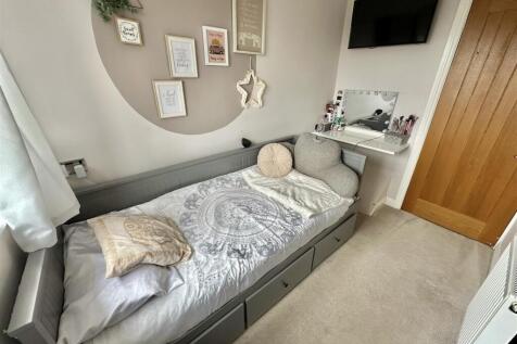 Bramleys Estate Agents - Park Avenue - Liversedge 