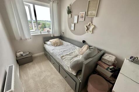 Bramleys Estate Agents - Park Avenue - Liversedge 