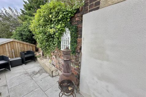 Bramleys Estate Agents - Park Avenue - Liversedge 