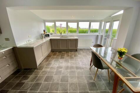 Bramleys Estate Agents - Scopsley Lane - Mirfield 