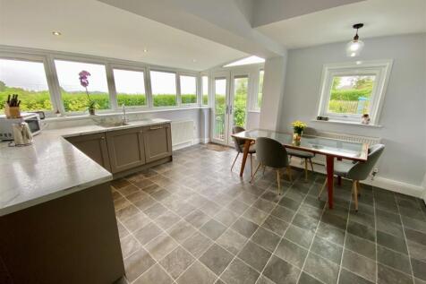 Bramleys Estate Agents - Scopsley Lane - Mirfield 