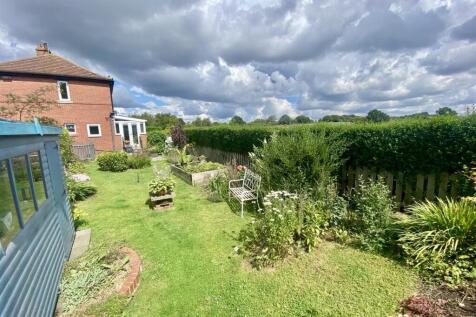 Bramleys Estate Agents - Scopsley Lane - Mirfield 