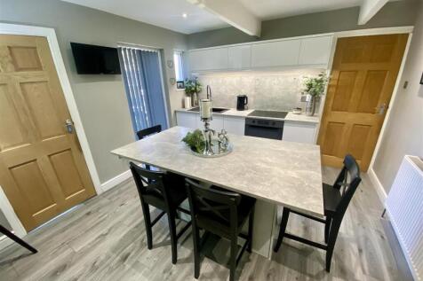 Bramleys Estate Agents - Fairfield Drive - Mirfiel
