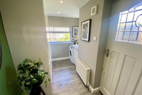 Bramleys Estate Agents - Fairfield Drive - Mirfiel