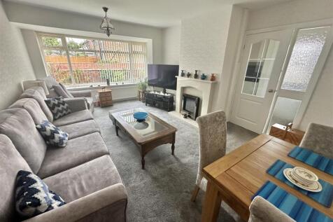 Bramleys Estate Agents - Robyn Royd Avenue - Mirfi
