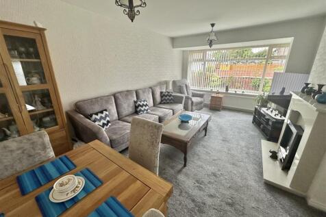 Bramleys Estate Agents - Robyn Royd Avenue - Mirfi