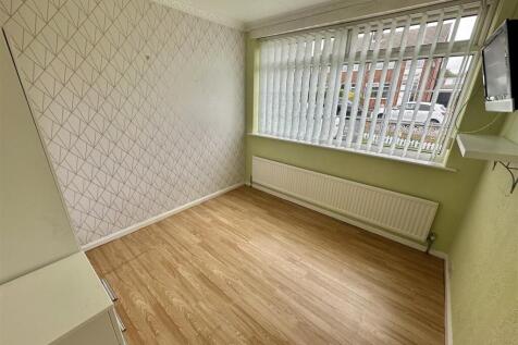 Bramleys Estate Agents - Pennine Road - Earlsheato
