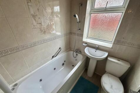 Bramleys Estate Agents - Pennine Road - Earlsheato