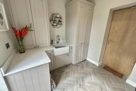 Bramleys Estate Agents - Blake Hall Drive - Mirfie