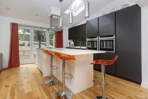 Bramleys Estate Agents - Oakfield Drive - Mirfield