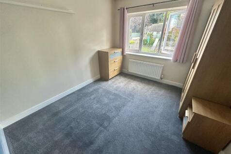 Bramleys Estate Agents - Enfield Drive - Batley (4