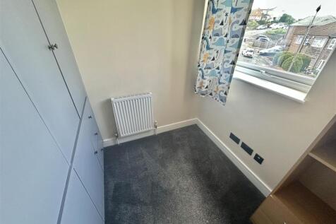 Bramleys Estate Agents - Enfield Drive - Batley (3