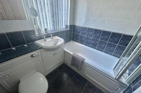 Bramleys Estate Agents - Enfield Drive - Batley (4