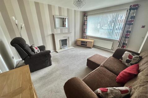 Bramleys Estate Agent - Crown Close - Dewsbury (10