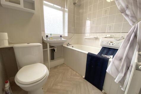 Bramleys Estate Agents - Foxroyd Lane - Dewsbury (