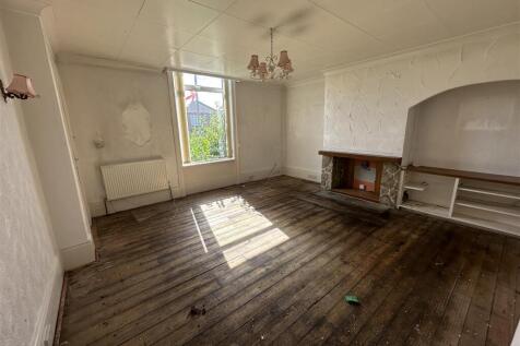 Bramleys Estate Agents - Leeds Road - Dewsbury (7)