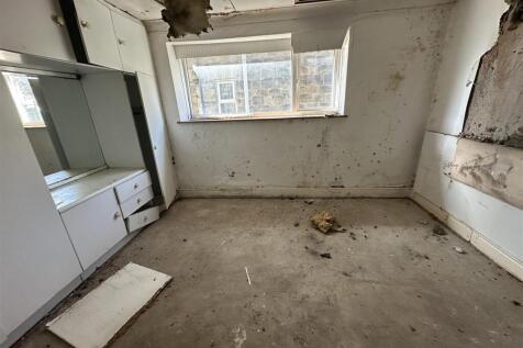 Bramleys Estate Agents - Leeds Road - Dewsbury (4)