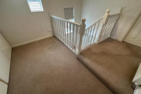 Bramleys Estate Agents - Norman Road - Mirfield (3