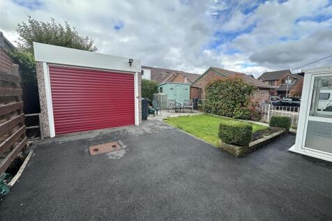 Bramleys Estate Agents - Norman Road - Mirfield (5
