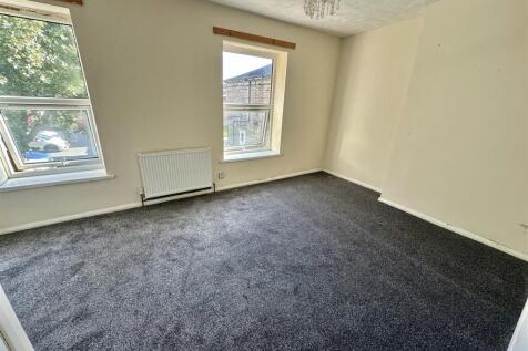 Bramleys Estate Agents - Kaye Street - Heckmondwik