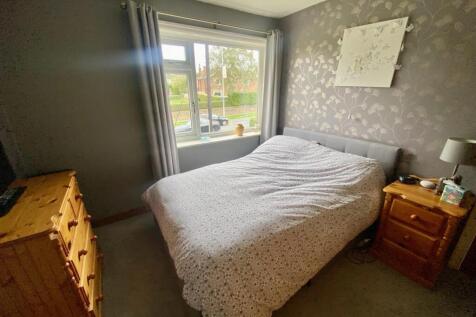 Bramleys Estate Agents - Huddersfield Road - Mirfi