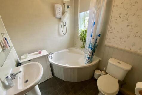 Bramleys Estate Agents - Huddersfield Road - Mirfi