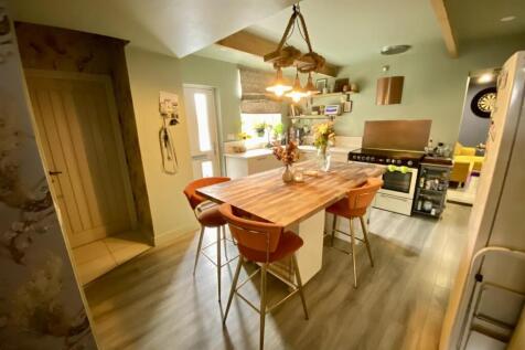 Bramleys Estate Agents - Knowles Hill Road - Dewsb