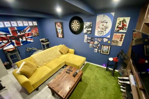 Bramleys Estate Agents - Knowles Hill Road - Dewsb