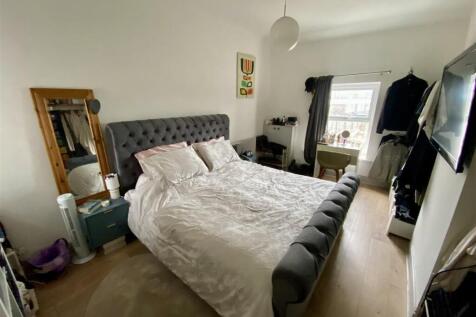 Bramleys Estate Agents - Knowles Hill Road - Dewsb