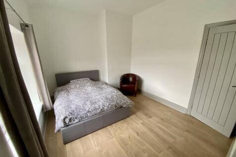 Bramleys Estate Agents - Knowles Hill Road - Dewsb