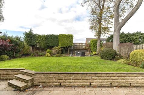 Bramleys Estate Agents - Crow Lees Gardens (42).jp