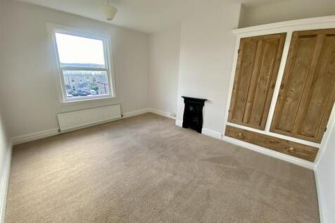 Bramleys Estate Agents - St Pauls Road - Mirfield 