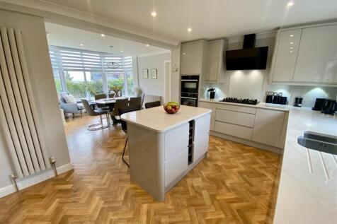 Bramleys Estate Agents - Whitley Road - Mirfield (