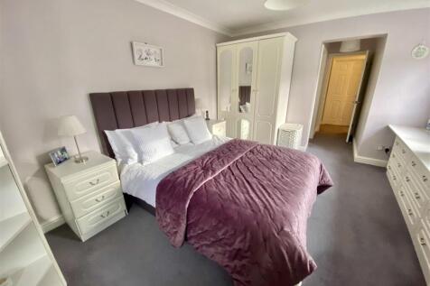 Bramleys Estate Agents - Whitley Road - Mirfield (