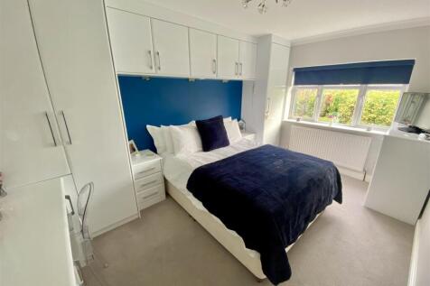 Bramleys Estate Agents - Whitley Road - Mirfield (