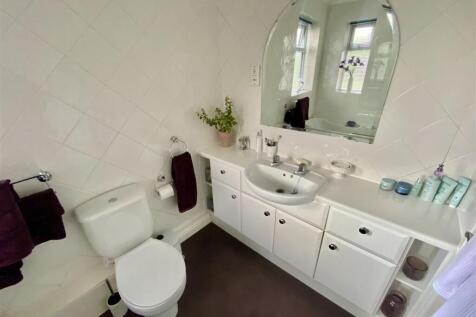 Bramleys Estate Agents - Whitley Road - Mirfield (