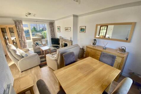 Bramleys Estate Agents - West Royd Avenue - Mirfie