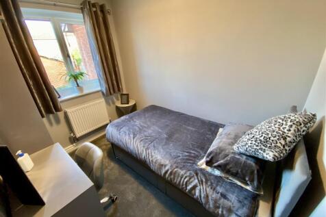 Bramleys Estate Agents - Maizebrook - Mirfield (5.