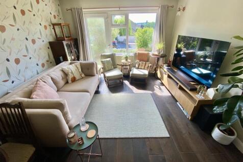 Bramleys Estate Agents - Manor Park - Mirfield (21