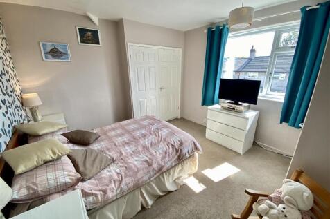 Bramleys Estate Agents - Wilson Avenue - Mirfield 