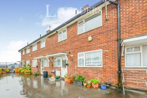 Main entrance/ share