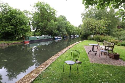 Siding Onto Canal