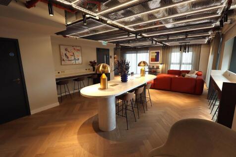 Communal Meeting Room