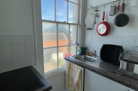 Kitchen..jpg