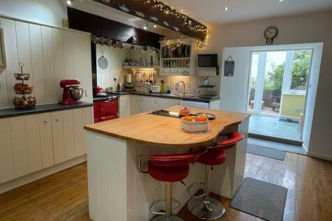 Kitchen5.jpg