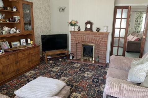 lounge1.jpg