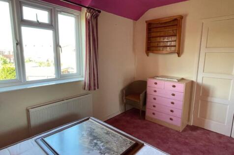 Bedroom,.jpg