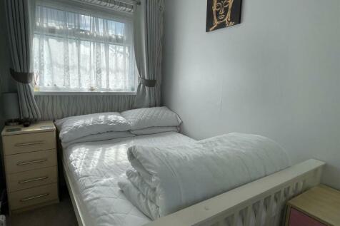 Bedroom.jpg
