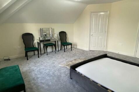 Bedroom,.jpg