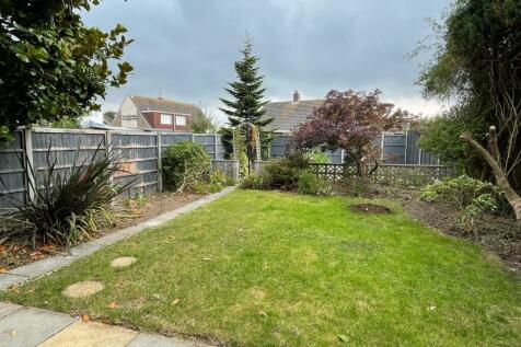 Rear Garden.,.jpg